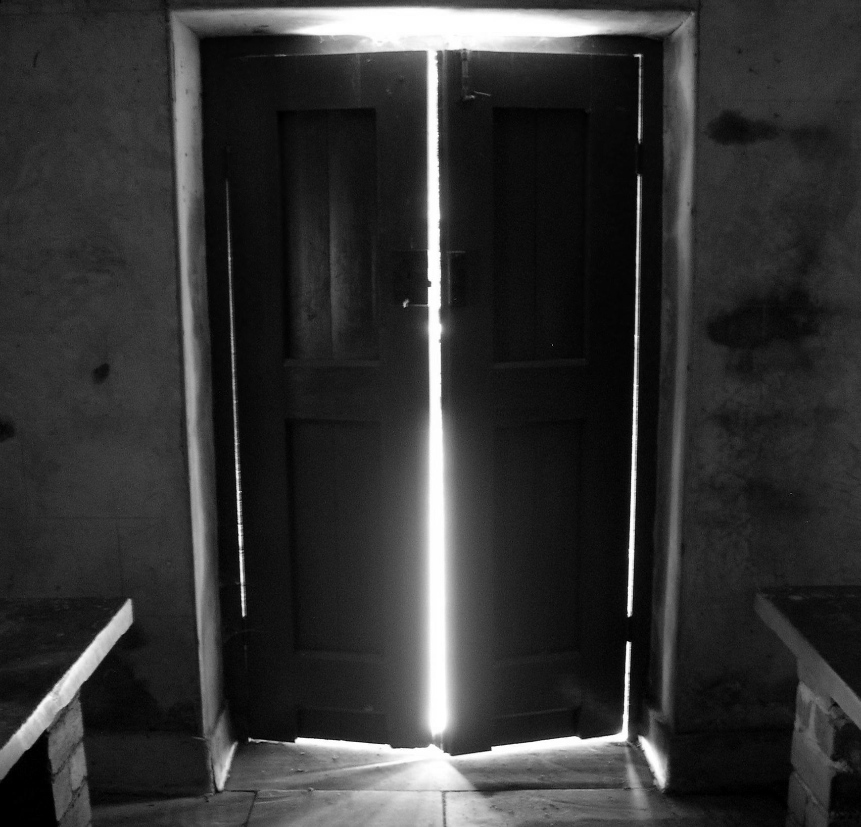 half_open_door2
